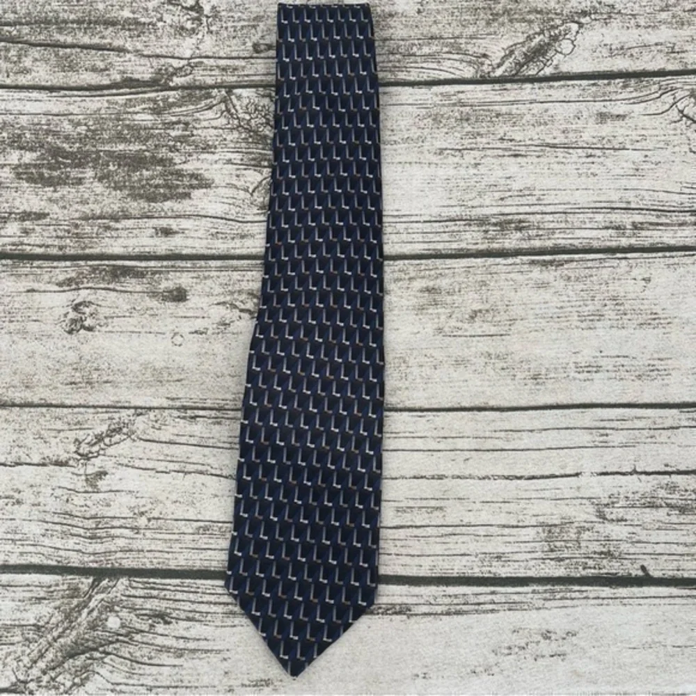 Satel's San Antonio Mens tie j.v richards
